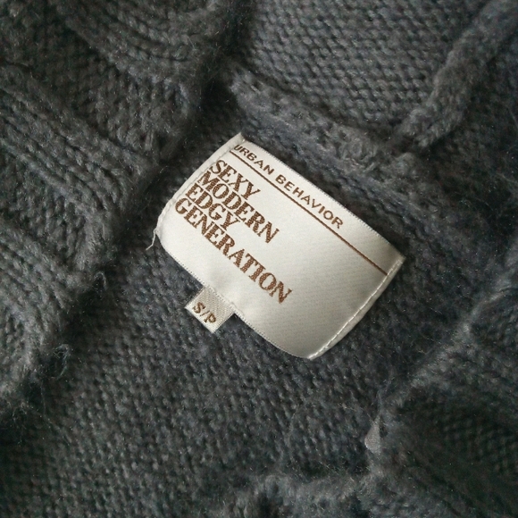 Urban Behavior Long Cardigan Grey - Picture 7 of 9